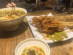 -粉八·云南米线·建水烧烤(常熟路店)