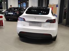 -TESLA 特斯拉(上海太古汇体验店)