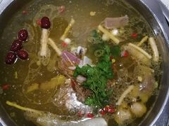 -乙丙丁正宗昭通天麻火腿鸡(总店)
