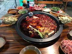 -黄潇洒老火锅(九眼桥宏济巷店)