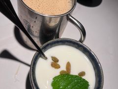 现煮新疆奶茶-塔哈尔·新疆盛宴(南翔印象城MEGA店)