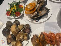 -领鲜活海鲜榴莲自助火锅(东门店)