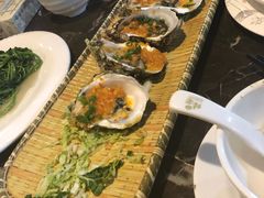 蒜茸烧生蚝-蠔爺王志德生蚝馆(金沙湾店)