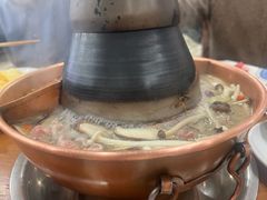 -楼外楼大刀肉传统火锅居(博学路店)