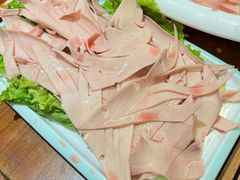 黄喉-沸炉重庆老火锅(军事博物馆店)