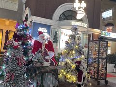 -王府井奥莱临潼小镇(临潼店)