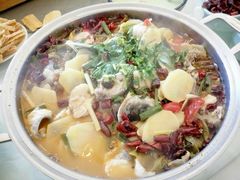 酸菜沸腾鱼-飞虎过桥米线(翠湖店)