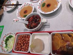 现炸辣椒油-东门口涮肉·砂锅·烤串(老门东店)