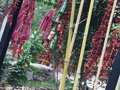 -百里峡七彩艺术小镇