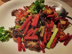 牛肝菌辣炒风干羊肉-荣轩(新荣记环球金融中心店)