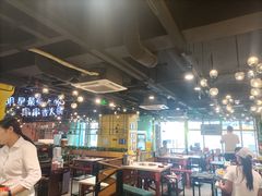 大堂-钢管厂五区小郡肝串串香(南山店)