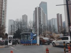 -新荟城购物中心-停车场