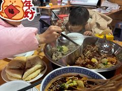 -大众跷脚牛肉馆·非遗传承单位(峨眉山店)