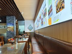 -亮亮面馆(经六路店)