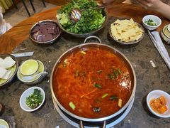 酸笋牛肉-黄利砖万峰林布依特色酸笋牛肉馆
