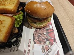 -The Habit Burger Grill 哈比特汉堡(爱琴海店)