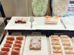 -大中华希尔顿酒店-念自助餐·嗨啤·小龙虾