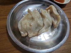 -黄阿姨锅贴大王(万航渡路店)