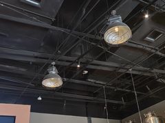 -HUZI虎滋精酿餐吧(京西大悦城店)