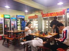 大堂-灌县老妈砂锅串串香(万科红生活广场店)