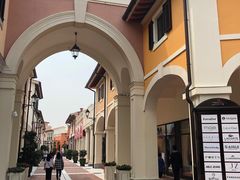 -佛罗伦萨小镇广佛名品奥特莱斯(疏港路店)