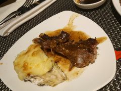 -东华假日酒店自助餐
