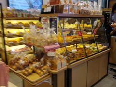 面包甜点陈列柜-山崎面包(苏州中心店)