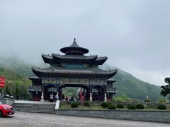 -九鼎铁刹山风景区