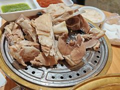 -蒙亨·手把肉·蒙古包文化主题餐厅(天恒广场店)