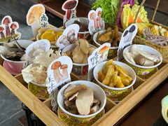 -菌自由丨野生菌火锅特色庭院餐厅(丽江古城店)