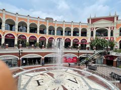 -佛罗伦萨小镇广佛名品奥特莱斯(疏港路店)