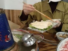 -毛辣果·贵州红酸汤牛肉火锅(西单店)