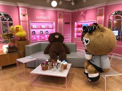 -LINE FRIENDS Garosu-gil Flagship Store