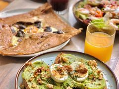 牛油果煮蛋吐司-RAC BAR(安福路店)