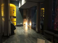 -得闲·高空SPA(东盟店)