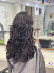 -镁连社·美联社