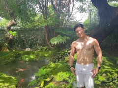 -Chom Cafe and Restaurant