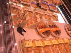 -巴黎贝甜(大宁国际商业广场店)