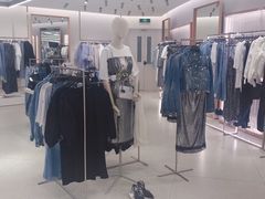 -ZARA(大上海时代广场店)