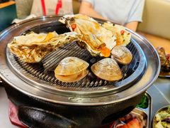 -围炉肉舍•炭烤活鳗•丹东海鲜烤肉(步行街店)