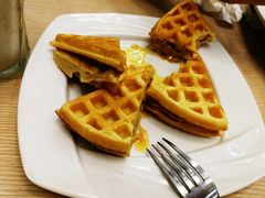 -佰搭果·广式茶餐厅(西华路店)