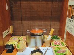 -独食火锅·半米屋台(直营总店)