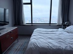 -上海龙之梦万丽酒店