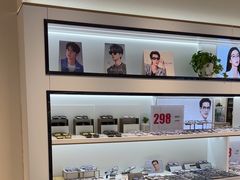 -J-Optical佳视明眼镜·蔡司视觉(青岛金茂览秀城店)