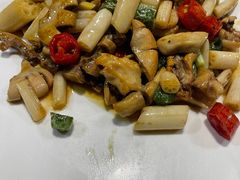 藕带炒脆肠-渔太泰漓江小馆·广西融合菜(西街店)