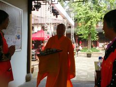 -山明水秀大饭店