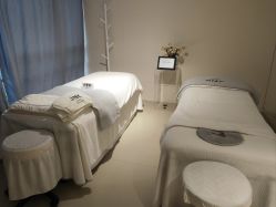 -JNK皮肤管理中心