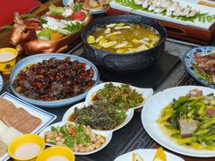 -三锅莊·牦牛肉火锅·香格里拉特色藏餐宴请餐厅(昆明创始店)