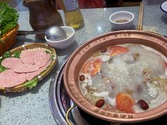 -阿婆情腊排骨火锅(金虹路店)