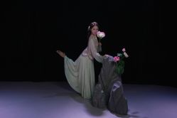 -深舞形体民族舞蹈工作室